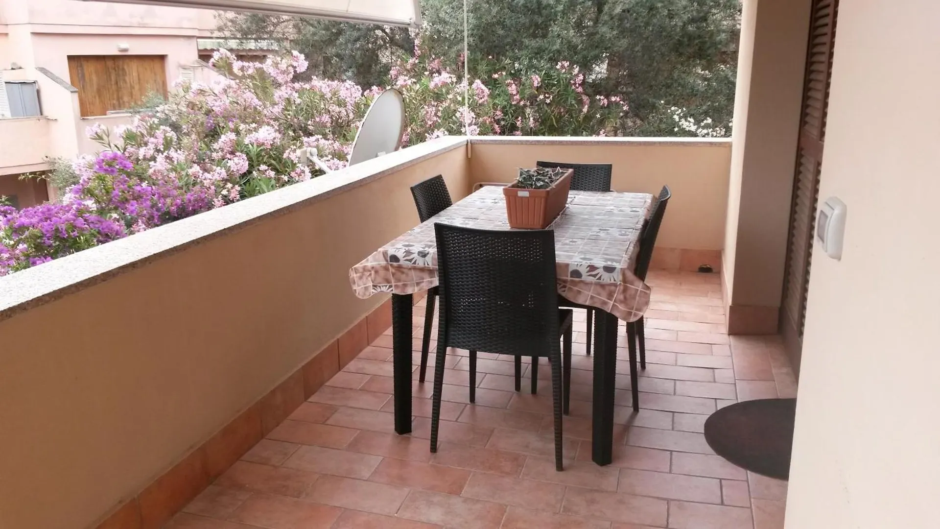Appartamento Bouganville Λα Μανταλένα